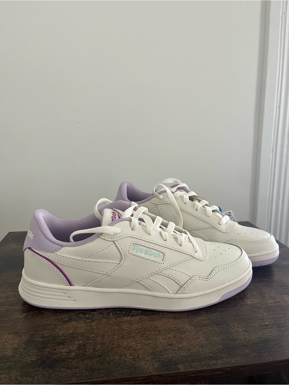 Reebok White Women’s Court Advance Sneaker Size 6.5